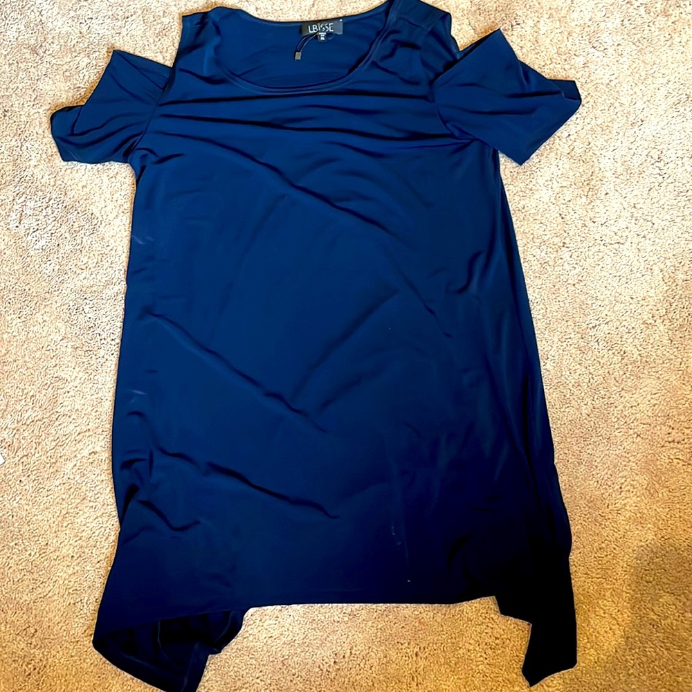 New - cold shoulders